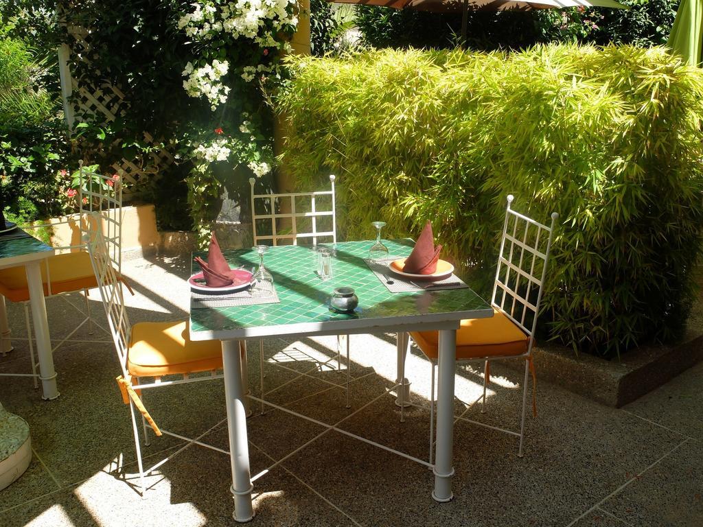 Les Cypres Bed & Breakfast เอลจาดิด้า ภายนอก รูปภาพ