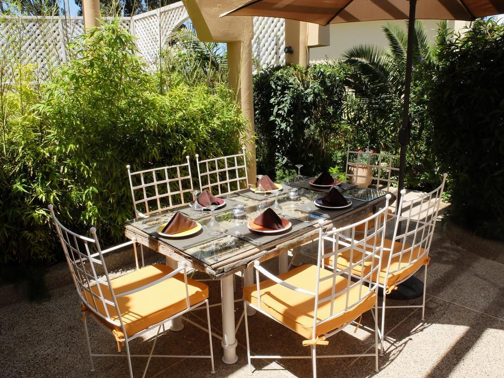 Les Cypres Bed & Breakfast เอลจาดิด้า ภายนอก รูปภาพ